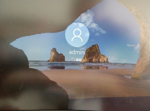 Win10一直在無限循環(huán)登錄界面怎么回事？
