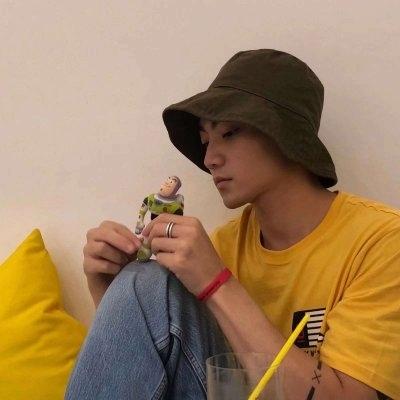 2019時尚超酷男生微信有哪些？新時尚超酷男生微信頭像大全