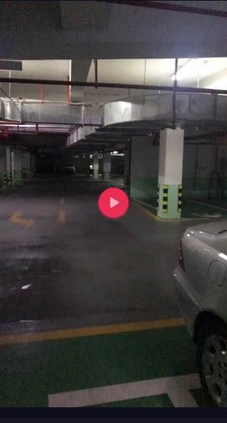 抖音地下車庫唱歌的男孩是誰？抖音車庫唱的是什么歌